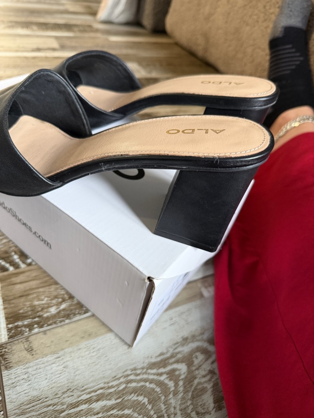 Aldo Black Square-Toe Leather Slide Mules - Picture 5 of 8